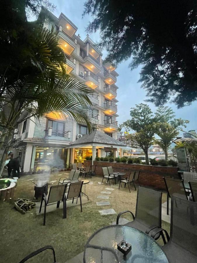 Kumari Star Inn Покхара Екстер'єр фото