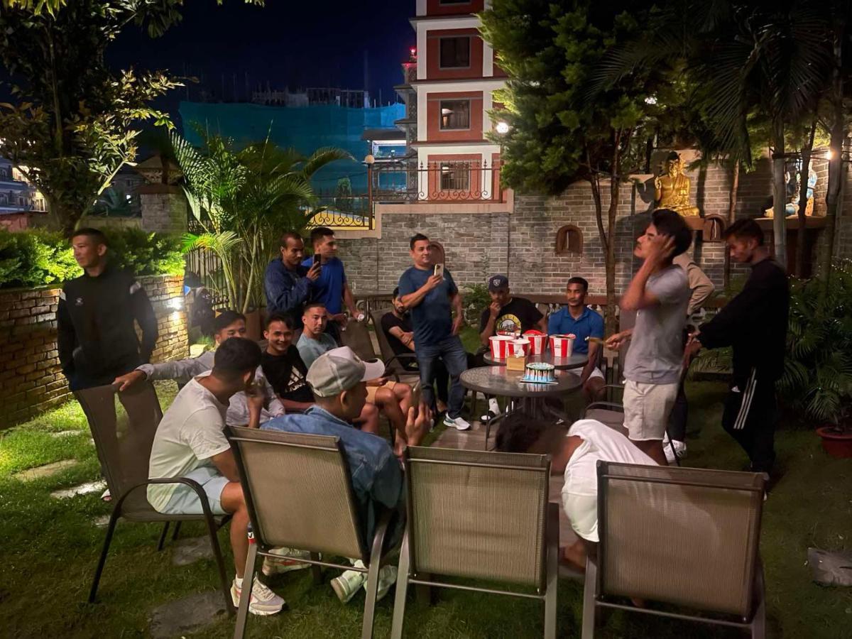 Kumari Star Inn Покхара Екстер'єр фото