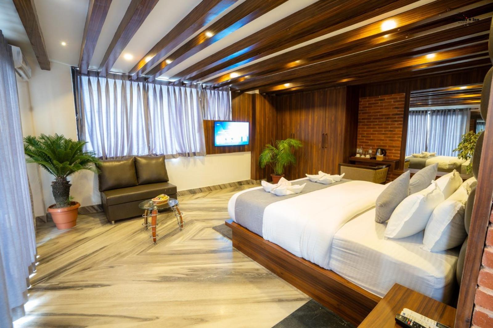 Kumari Star Inn Покхара Екстер'єр фото