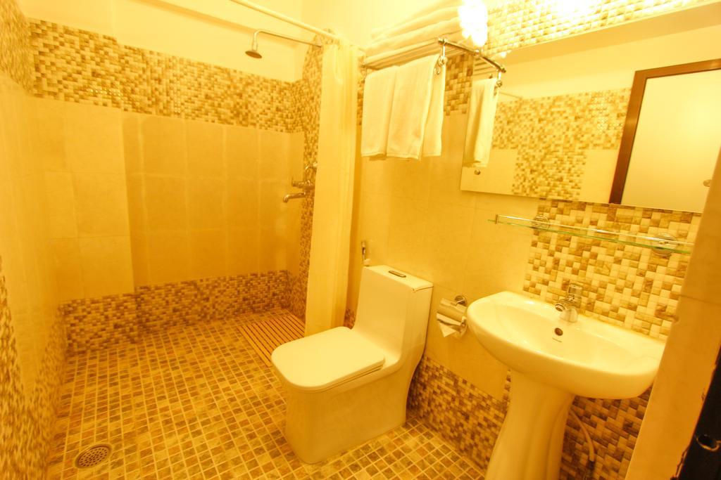 Kumari Star Inn Покхара Екстер'єр фото